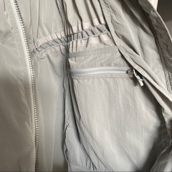 Lululemon Pack & Glyde Jacket - Picture 10 of 16